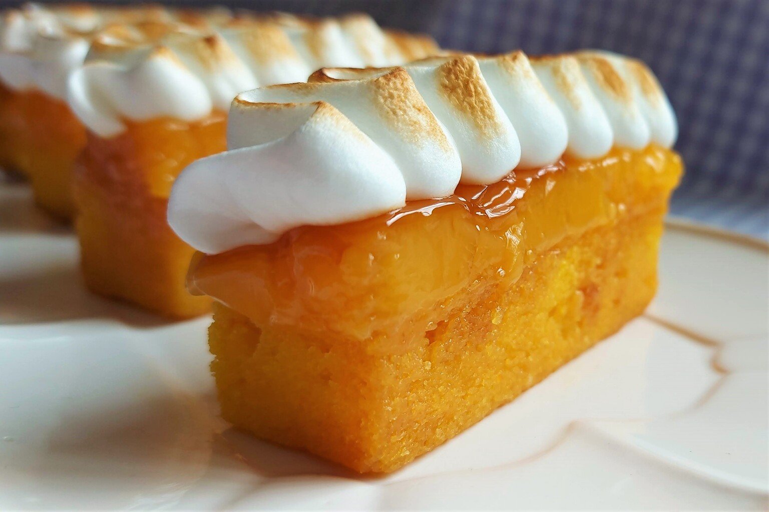 Postres con pionono de Santa Fe y helado de vainilla