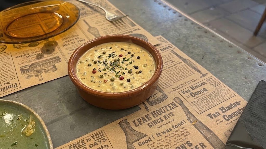 Guarniciones con salsa a la pimienta en El Motocarro